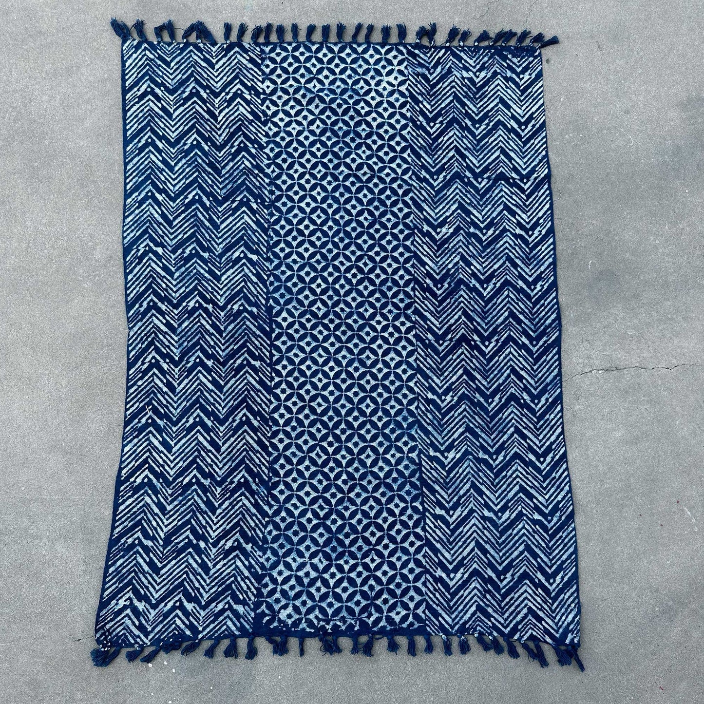 Handmade Indigo Throw — Namoona (170 × 120 cm)