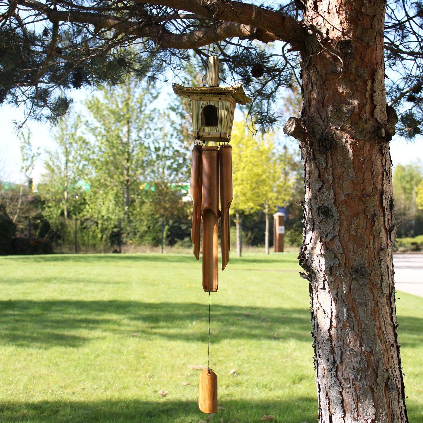 Square Seagrass Bird Box with Chimes 49x15cm